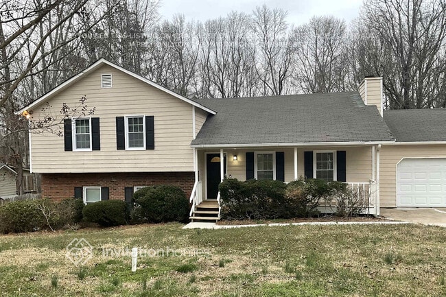 property at 2455 Danver Ln