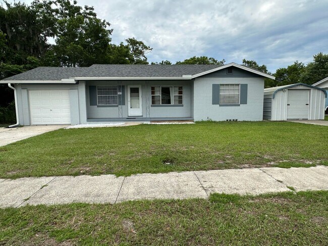 property at 103 S Brooks Ave