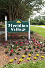 Meridian Village in Wilmington, NC - Foto de edificio - Building Photo