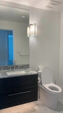 1501 Foster St in White Rock, BC - Building Photo - Building Photo