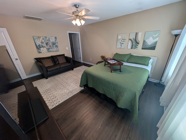 property at 705 Keystone Park Dr