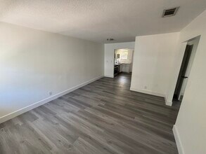 880 SE 12th St in Fort Lauderdale, FL - Building Photo - Building Photo
