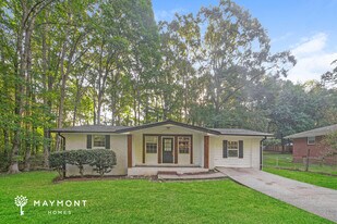 2116 Terry Ln in Douglasville, GA - Building Photo