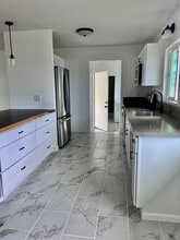 1486 Kinoole St in Hilo, HI - Building Photo - Building Photo