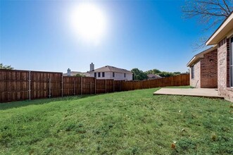 1089 Winding Creek Dr in Cedar Hill, TX - Building Photo - Building Photo