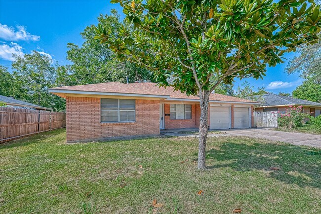 property at 718 Hohl St
