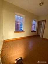 98 Catalpa Ave in Perth Amboy, NJ - Building Photo - Building Photo