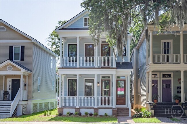 1720 Barnard St in Savannah, GA - Building Photo - Building Photo