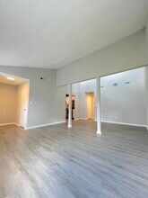 170 S Kentucky Ave in Virginia Beach, VA - Building Photo - Building Photo