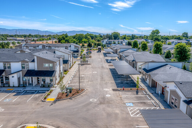 Movado Village in Meridian, ID - Foto de edificio - Building Photo