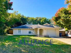 546 Lancaster Ave in Orange City, FL - Building Photo