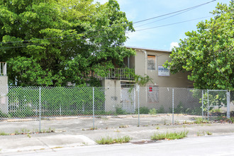 1900 Ali Baba in Opa Locka, FL - Building Photo - Building Photo