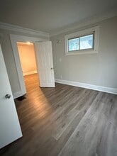 105 Ave B in Rochester, NY - Foto de edificio - Building Photo