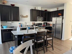 529 Wolverine Dr in Aurora, IL - Building Photo - Building Photo