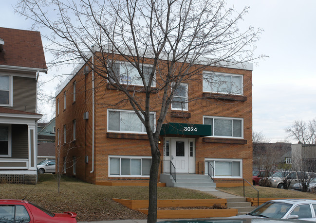 3024 Humboldt Ave S in Minneapolis, MN - Building Photo - Building Photo