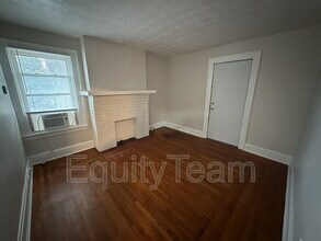 5573 Attica Ave in Cincinnati, OH - Building Photo - Building Photo