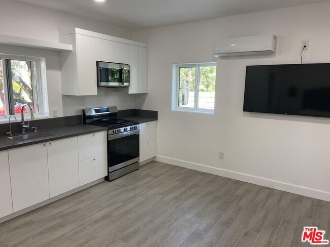 property at 18912 Pasadero Dr