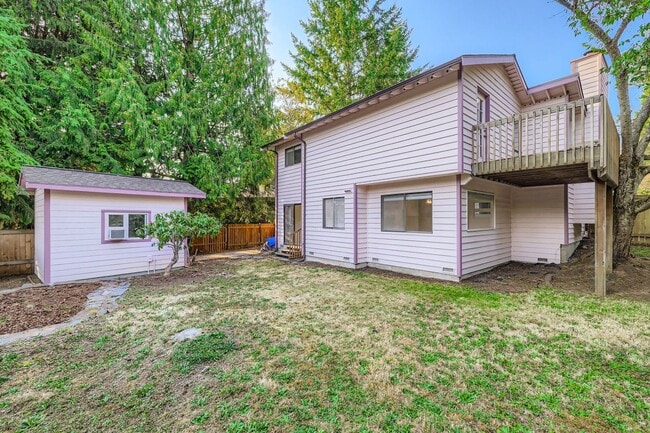 8129 NE 131st St in Kirkland, WA - Building Photo - Building Photo