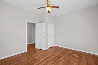 4020 Avenue O 1/2 in Galveston, TX - Building Photo - Building Photo