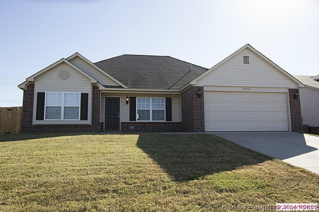 25850 E 90th Pl S in Broken Arrow, OK - Building Photo