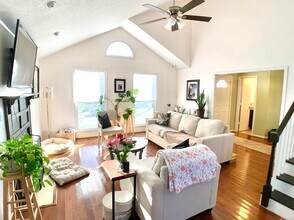 221 Sherwood Hills Dr in Clarksville, TN - Building Photo - Building Photo