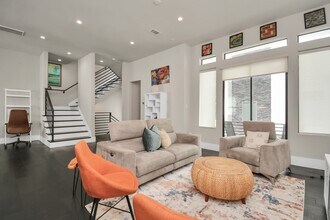 1617 Wheeler Ave in Houston, TX - Building Photo - Building Photo