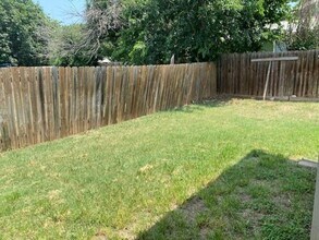 1322 Marlton St in San Marcos, TX - Building Photo - Building Photo
