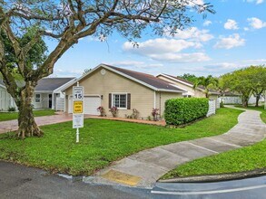 14912 SW 143rd Ct in Miami, FL - Building Photo - Building Photo