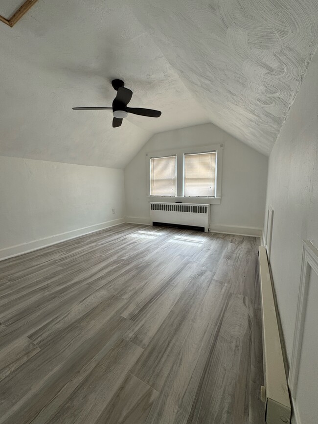 1316 Maple Ave, Unit Unit B in Glendora, NJ - Foto de edificio - Building Photo