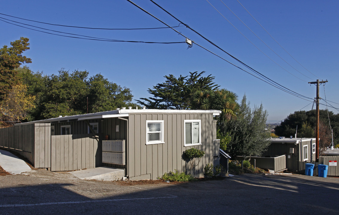 Belmont Heights in Belmont, CA - Foto de edificio