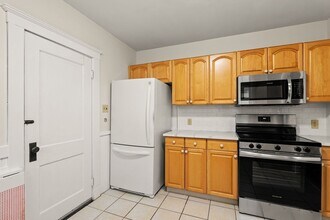 133 Willow St in Quincy, MA - Building Photo - Building Photo