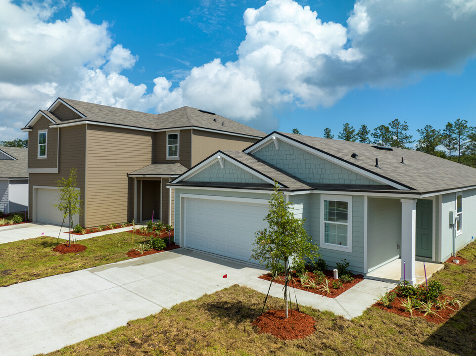 The Cove at Cross Creek in Green Cove Springs, FL - Building Photo