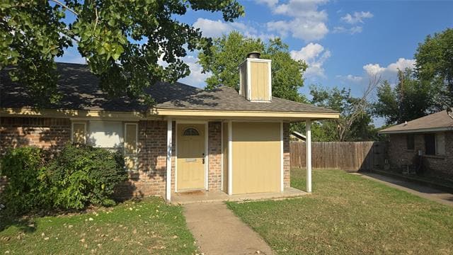 property at 1716 Windsong Ln