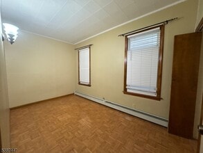 218 Cleveland Ave in Harrison, NJ - Building Photo - Building Photo