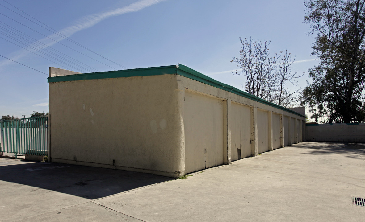 2741 Park Ave in San Bernardino, CA - Building Photo