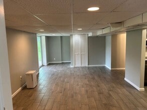 7 Rita Rd in Ridgefield, CT - Building Photo - Building Photo