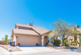 6125 Night Fall Pl in El Paso, TX - Foto de edificio - Building Photo