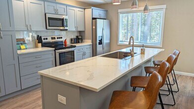 55962 Wood Duck Dr in Bend, OR - Building Photo - Building Photo