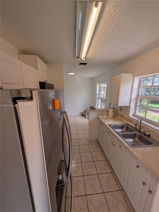 720 NW 15th Terrace in Fort Lauderdale, FL - Foto de edificio