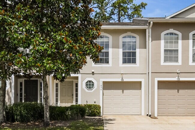 11894 Lake Bend Cir