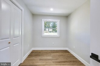 2006 Lakewood St in Hillcrest Heights, MD - Building Photo - Building Photo