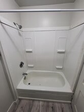 256 Inkster Blvd in Winnipeg, MB - Building Photo - Building Photo