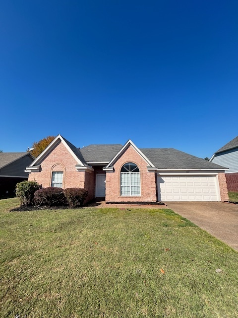 11224 Ewe Turn Dr in Arlington, TN - Foto de edificio