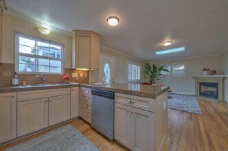 1209 Darwin St in Seaside, CA - Building Photo - Building Photo