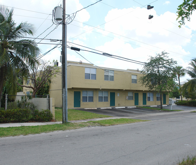 100 NW 14th Ave in Fort Lauderdale, FL - Building Photo - Building Photo