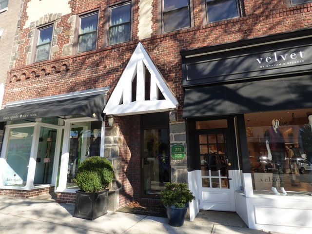 271 Greenwich Ave, Unit 3C