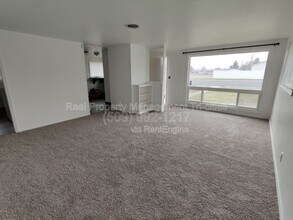 603 N Ely St in Kennewick, WA - Building Photo - Building Photo