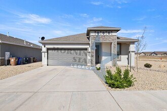 6965 Santa Marta St in Las Cruces, NM - Building Photo - Building Photo