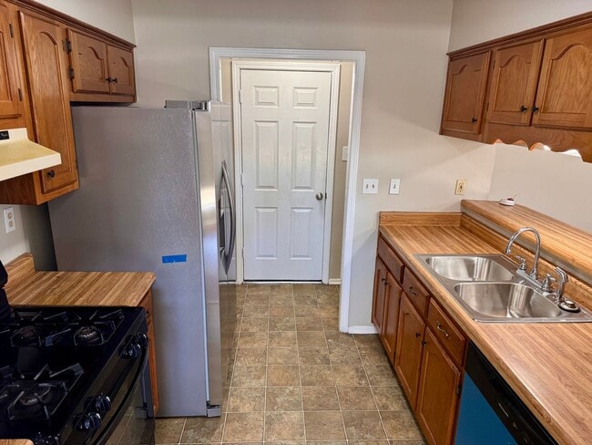 3485 Lakehurst Dr in Horn Lake, MS - Building Photo - Building Photo