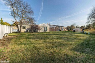 3043 Heritage Dr in Troy, MI - Building Photo - Building Photo